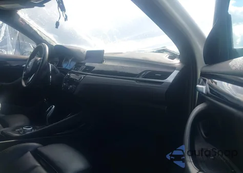 2021 BMW X2 xDrive28I z USA, uszkodzony, nr VIN WBXYJ1C01M5T38147